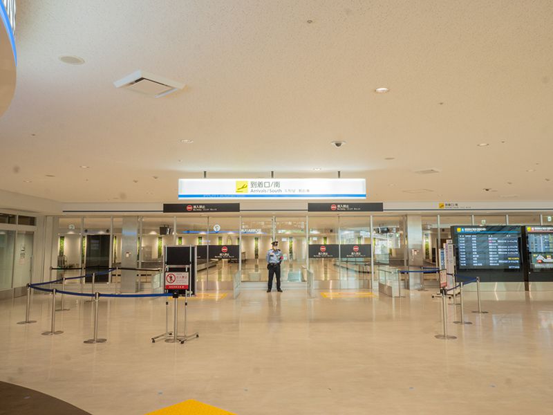 福岡空港の国内線到着ロビー
